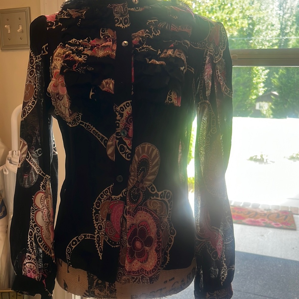 Trina Turk Black Pink Long Sleeve  Button Closure Floral Pattern Blouse